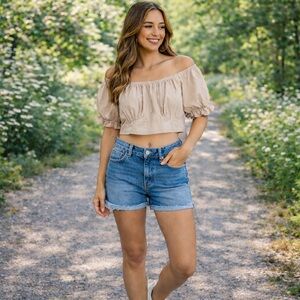 Sim & Sam Beige Puff Sleeve Junior’s Crop Top Size Small